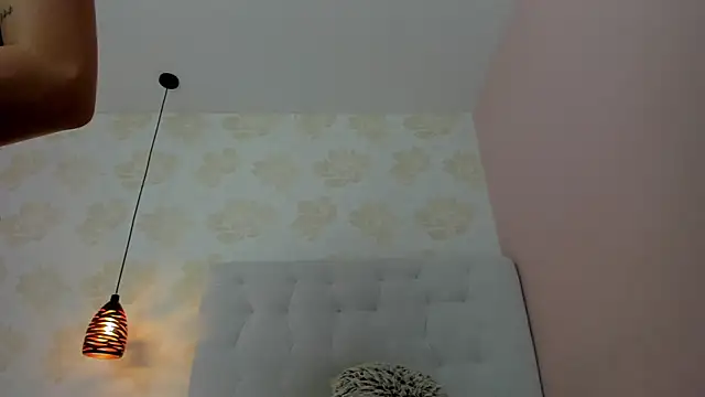Snapshot of HANA_RUSSO chatting on July 23, 2026, 12:25 pm HANA RUSSO online show from July 23, 2026, 12:25 pm