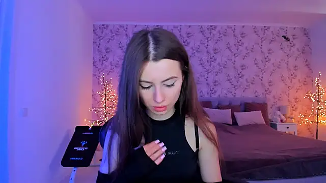 Hot Molly5 online show from April 23, 2026, 1:24 pm