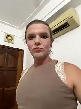 nikkiasspussy online show from June 10, 2026, 11:31 am