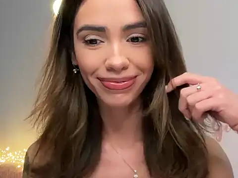 Snapshot of AyanaLys chatting on January 18, 2026, 2:21 pm AyanaLys online show from January 18, 2026, 2:21 pm