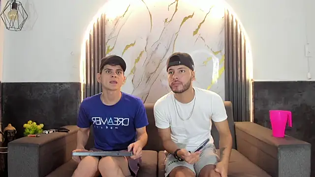 Angel Villareal online show from February 26, 2026, 5:06 am