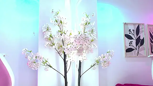 Snapshot of Zoe_swan chatting on May 16, 2026, 1:02 am Zoe swan online show from May 16, 2026, 1:02 am
