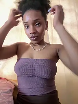 Snapshot of Ebony_love07 chatting on May 14, 2026, 8:26 pm Ebony love07 online show from May 14, 2026, 8:26 pm