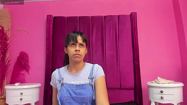 mitzukywinteer online show from June 17, 2026, 9:27 pm