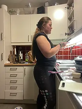 Snapshot of justsomeoneuknow chatting on February 19, 2026, 6:26 pm justsomeoneuknow online show from February 19, 2026, 6:26 pm