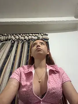 Snapshot of Carithooo chatting on June 9, 2026, 12:11 am Carithooo online show from June 9, 2026, 12:11 am