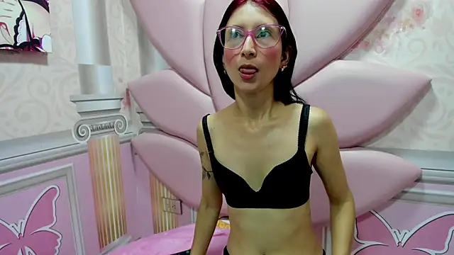 Snapshot of zaira_skinny chatting on May 24, 2026, 8:14 pm zaira skinny online show from May 24, 2026, 8:14 pm