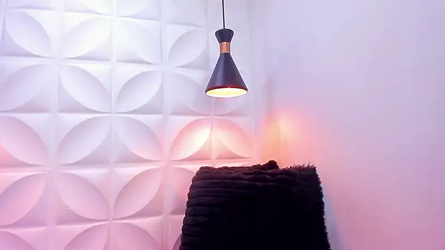 Snapshot of zaira_skinny chatting on June 20, 2026, 3:53 am zaira skinny online show from June 20, 2026, 3:53 am