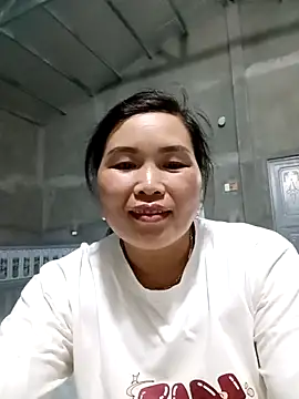 Snapshot of nana_nana99 chatting on May 15, 2026, 3:52 pm nana nana99 online show from May 15, 2026, 3:52 pm