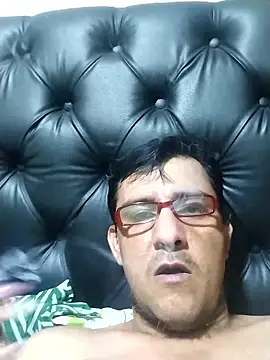 Snapshot of Juanstevan2724 chatting on January 18, 2026, 4:16 am Juanstevan2724 online show from January 18, 2026, 4:16 am
