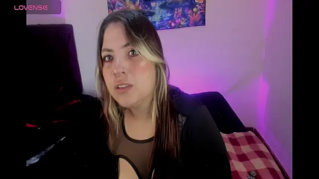 Snapshot of lunaa_rayy420 chatting on June 3, 2026, 4:45 pm lunaa rayy420 online show from June 3, 2026, 4:45 pm