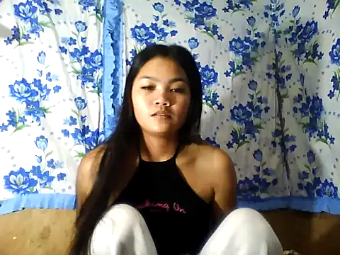 PinaySkinnyJust18 online show from April 2, 2026, 9:01 pm