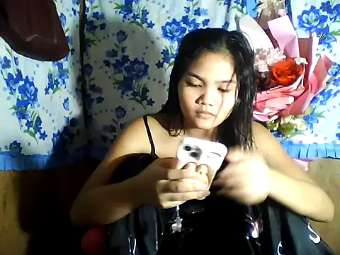 Snapshot of PinaySkinnyJust18 chatting on May 23, 2026, 7:07 pm PinaySkinnyJust18 online show from May 23, 2026, 7:07 pm