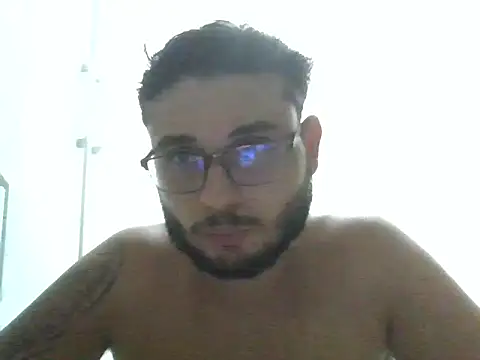 peuba12 online show from March 11, 2026, 12:05 am