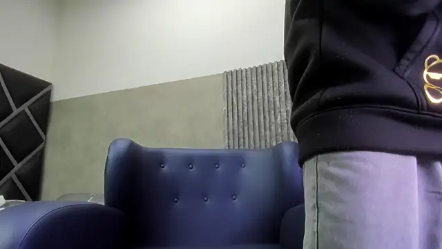 Snapshot of Dogan_Renzo0 chatting on March 20, 2026, 2:05 am Dogan Renzo0 online show from March 20, 2026, 2:05 am