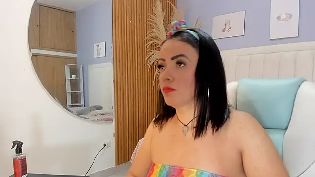 helen jonesx online show from February 20, 2026, 12:27 pm