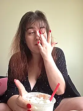 Ashlovescannabis online show from April 24, 2026, 3:36 pm