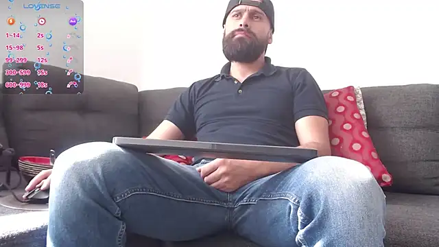 Snapshot of SpermsBank chatting on December 20, 2024, 2:05 pm SpermsBank online show from December 20, 2024, 2:05 pm