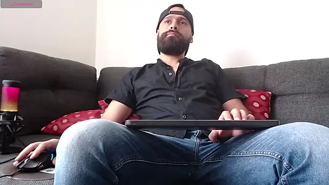 Snapshot of SpermsBank chatting on March 5, 2025, 2:01 pm SpermsBank online show from March 5, 2025, 2:01 pm