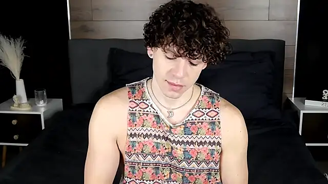 TylerGibson online show from February 9, 2026, 4:16 am