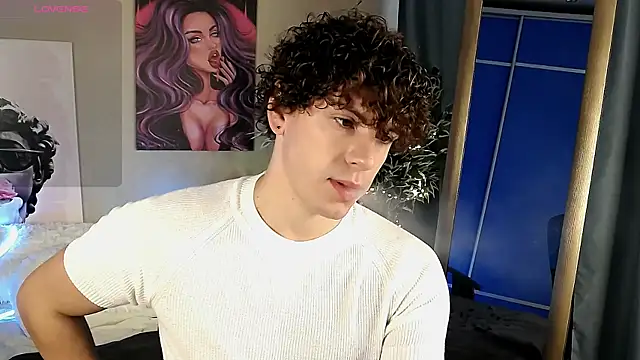 Snapshot of TylerGibson chatting on May 23, 2026, 4:07 am TylerGibson online show from May 23, 2026, 4:07 am