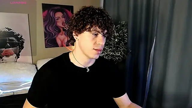 Snapshot of TylerGibson chatting on June 5, 2026, 5:58 am TylerGibson online show from June 5, 2026, 5:58 am