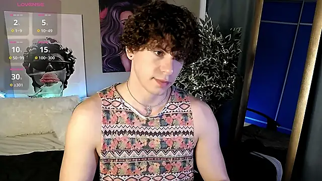 Snapshot of TylerGibson chatting on June 9, 2026, 3:40 am TylerGibson online show from June 9, 2026, 3:40 am