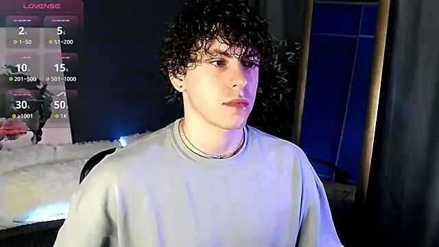 Snapshot of TylerGibson chatting on June 17, 2026, 3:31 am TylerGibson online show from June 17, 2026, 3:31 am