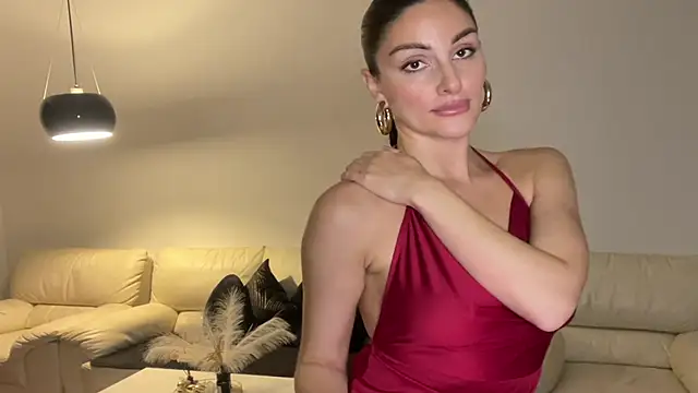 Snapshot of RoxelleSilvara69 chatting on July 5, 2026, 11:56 pm RoxelleSilvara69 online show from July 5, 2026, 11:56 pm