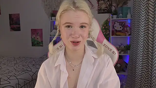 Snapshot of Mia_WaterFall chatting on June 2, 2026, 3:19 am Mia WaterFall online show from June 2, 2026, 3:19 am