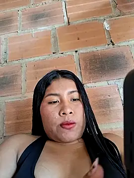 Sweet-Dirty-Storm online show from May 1, 2026, 7:29 pm