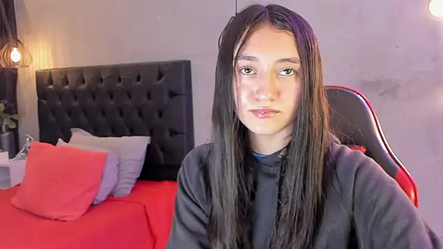 Snapshot of isabella_nowa chatting on April 9, 2026, 11:37 am isabella nowa online show from April 9, 2026, 11:37 am