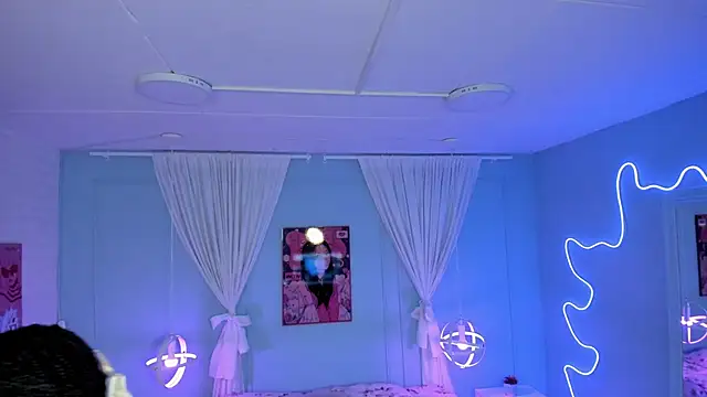 naomi campell online show from March 17, 2026, 8:56 pm