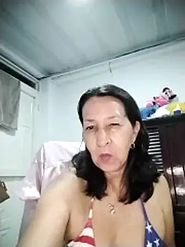Snapshot of RosseLaure chatting on June 30, 2026, 3:18 am RosseLaure online show from June 30, 2026, 3:18 am