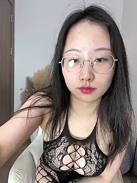 kaixin66 online show from May 2, 2026, 2:44 pm