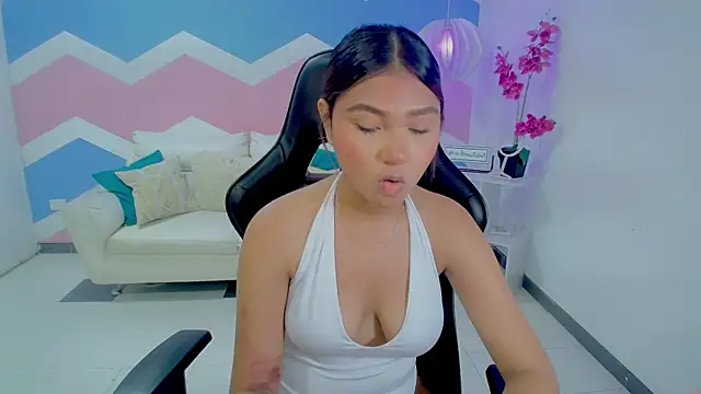 mayli marie online show from May 1, 2026, 8:46 pm