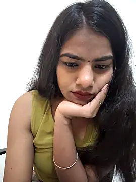 Snapshot of Alisha_Babyy chatting on May 6, 2026, 2:51 am Alisha Babyy online show from May 6, 2026, 2:51 am
