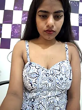Snapshot of Alisha_Babyy chatting on May 11, 2026, 4:40 am Alisha Babyy online show from May 11, 2026, 4:40 am