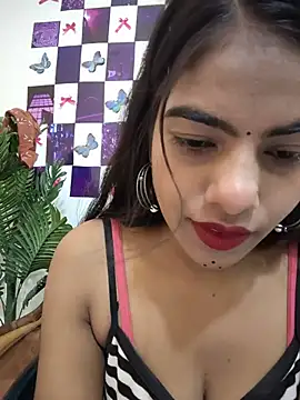 Snapshot of Alisha_Babyy chatting on July 3, 2026, 3:24 am Alisha Babyy online show from July 3, 2026, 3:24 am