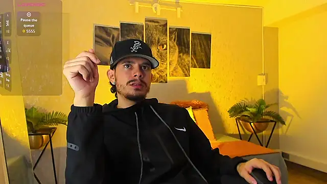 Nils saintt online show from February 12, 2026, 3:23 am