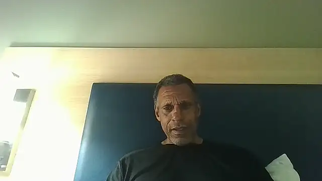 swimmer2496 online show from June 28, 2026, 9:26 am