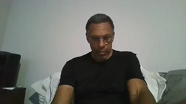 swimmer2496 online show from June 29, 2026, 2:18 am