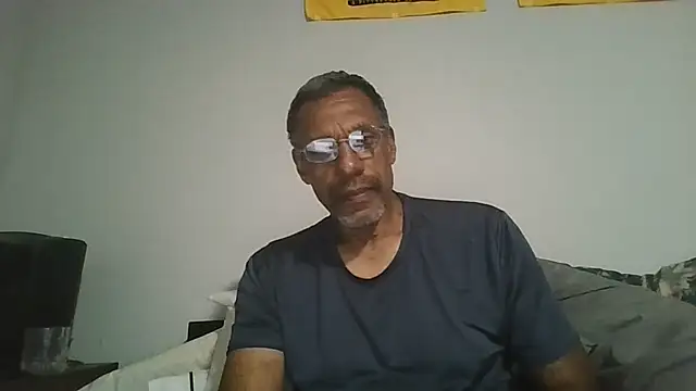swimmer2496 online show from July 8, 2026, 2:38 am