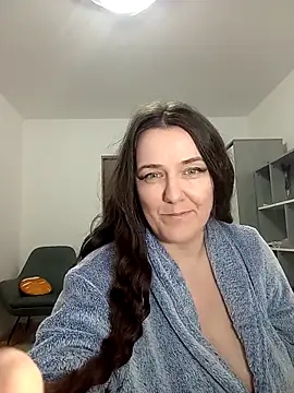 Angela swet online show from April 28, 2026, 2:22 pm