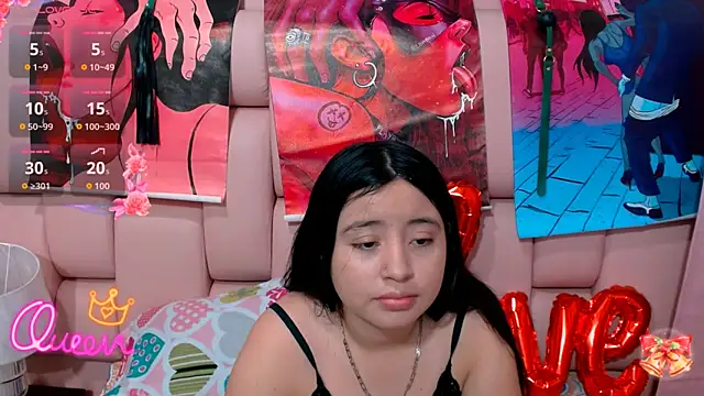 angelhotlatina18 online show from February 16, 2026, 12:01 pm