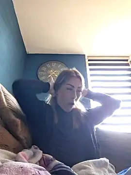 dewimp1 online show from April 25, 2026, 2:36 pm
