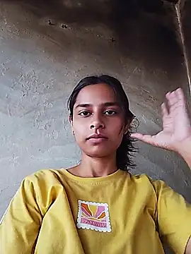 Snapshot of Queen_Simran chatting on July 31, 2026, 6:13 am Queen Simran online show from July 31, 2026, 6:13 am