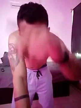 Snapshot of MRdxxx444 chatting on February 9, 2026, 5:39 pm MRdxxx444 online show from February 9, 2026, 5:39 pm