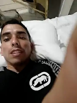 Snapshot of MRdxxx444 chatting on March 7, 2026, 4:15 pm MRdxxx444 online show from March 7, 2026, 4:15 pm