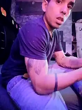 Snapshot of MRdxxx444 chatting on March 12, 2026, 7:47 am MRdxxx444 online show from March 12, 2026, 7:47 am